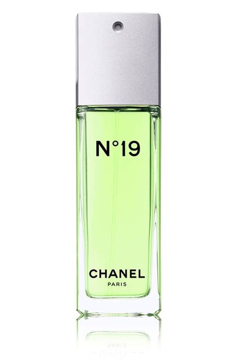 chanel 19 eau de toilette|is chanel 19 discontinued.